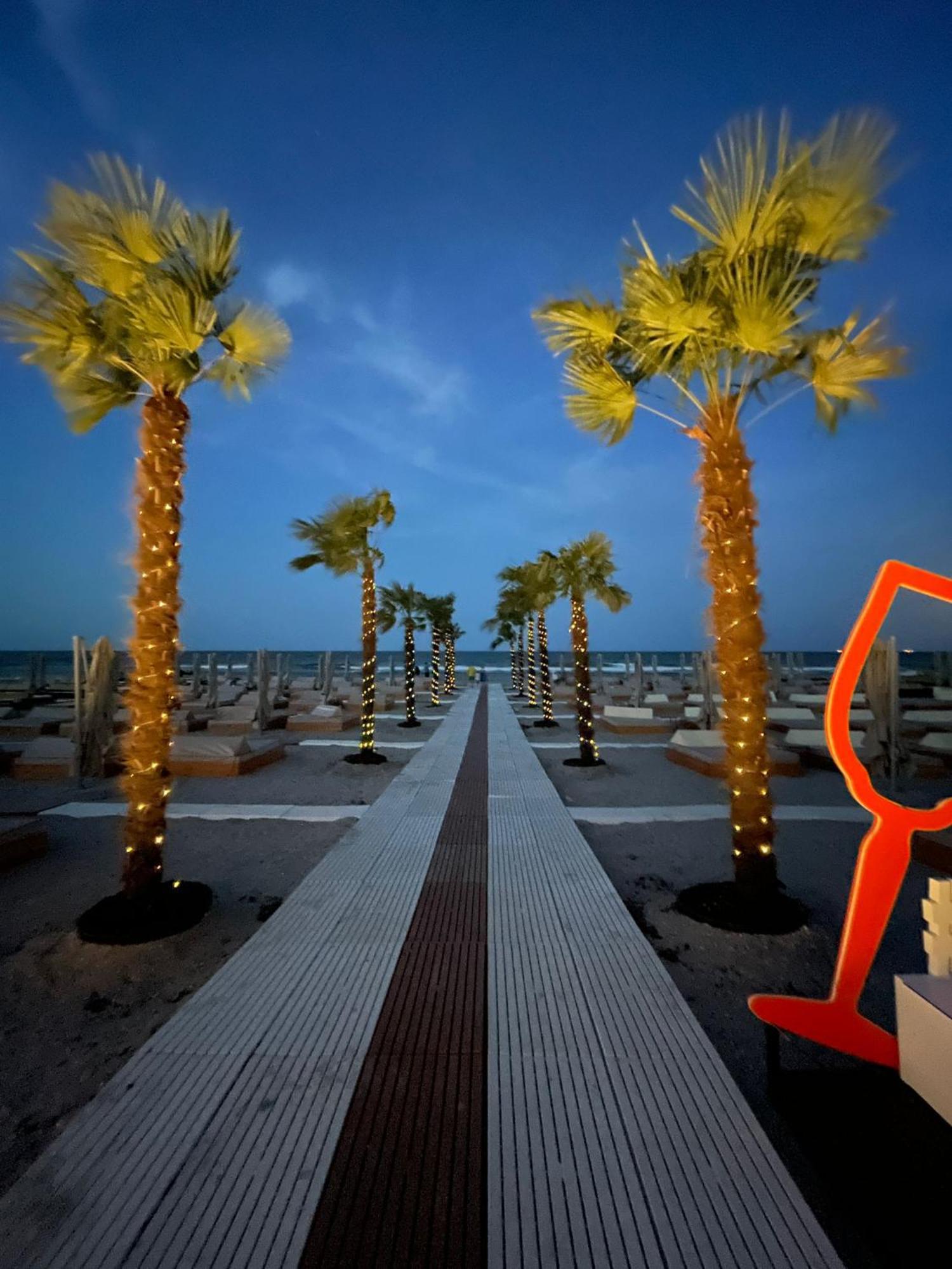 Del Mar Vista Apartment Mamaia Luaran gambar