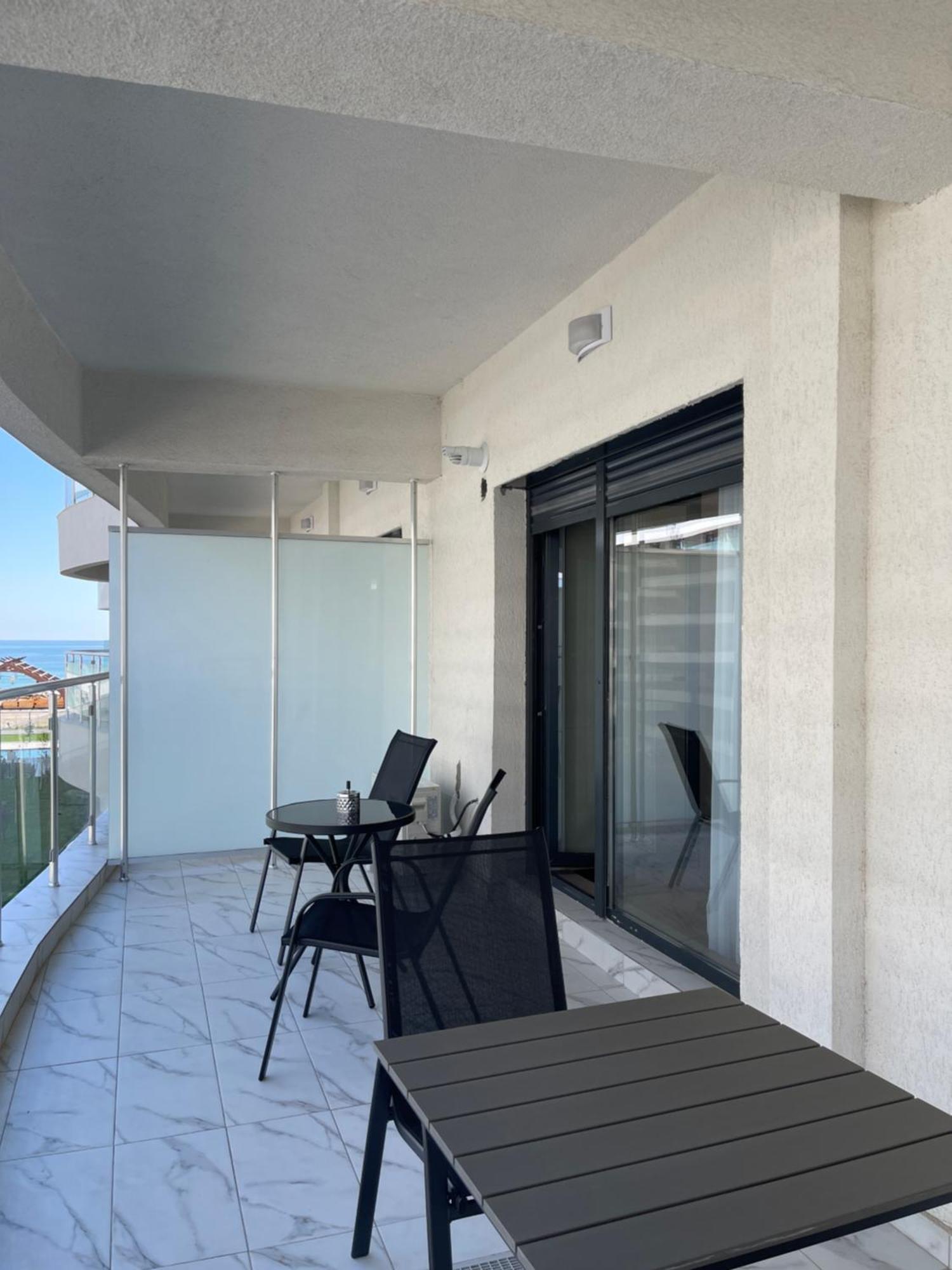 Del Mar Vista Apartment Mamaia Luaran gambar